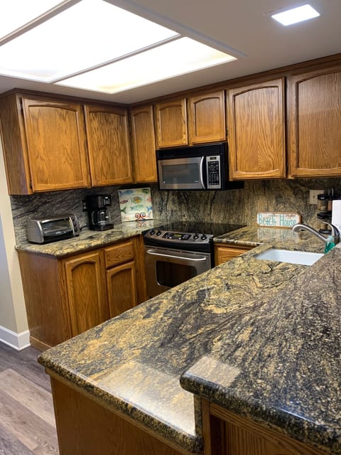 Upstairs Full Kitchen