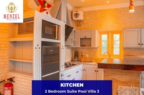 Villa Suite 2 Bedrooms | Private kitchen | Stovetop, griddle, kitchen islands