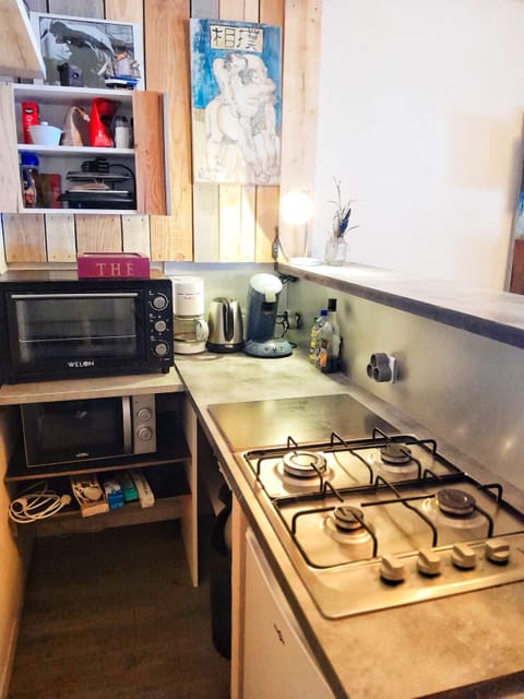 Apartment, 1 Double Bed, Lake View (L'échappée Belle) | Private kitchen | Fridge, microwave, stovetop, coffee/tea maker