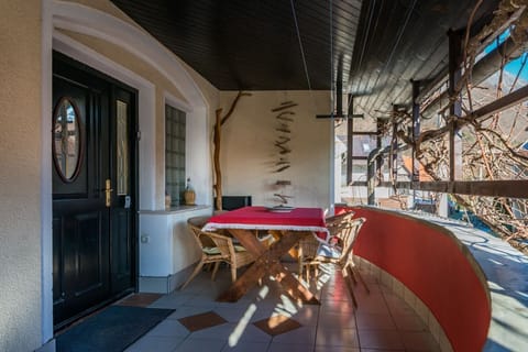 Chalet GoSlo - covered terrace