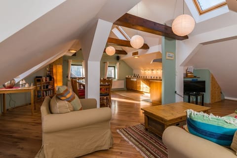 Chalet GoSlo - living area