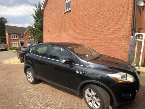 Driveway suitable for 3 cars