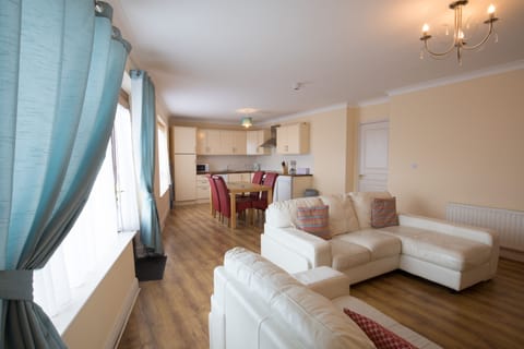 Ground Floor Apartment, 2 Bedrooms | In-room safe, individually decorated, individually furnished, desk