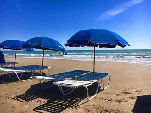 Private beach, beach cabanas, sun loungers, beach towels