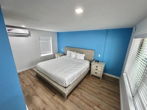 Standard Single Room | Premium bedding, bed sheets
