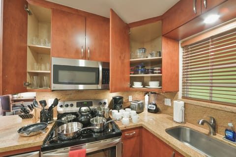 Fully Stocked Kitchen with Dishes, Glasses, Pots, Pans, Storage Containers, Knife Set