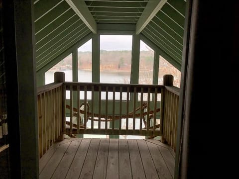 Upstairs balcony overlooking porch