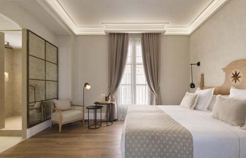 Deluxe Double Room (Spa Access) | Egyptian cotton sheets, premium bedding, memory foam beds, minibar