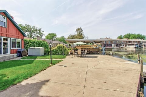 Patio picture from different angle. Note: Boat and Kayaks are not included.