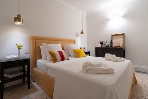 Classic Room | Individually decorated, individually furnished, free WiFi, bed sheets