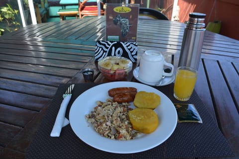 Daily continental breakfast (KES 600 per person)