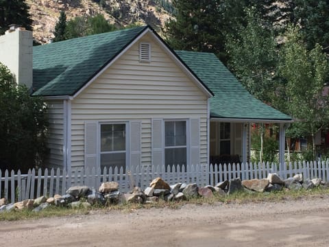 Historic marker visible from Main Street