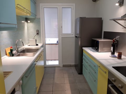 Apartment | Private kitchen | Full-size fridge, microwave, oven, stovetop