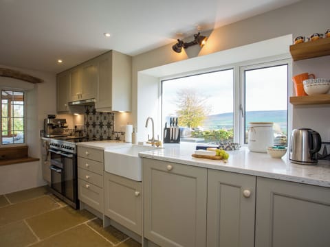Well equipped kitchen | Lyndhurst Cottage, Carlton-in-Coverdale, near Leyburn