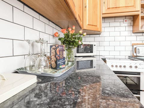 Well equipped kitchen | Bosorne, Penzance