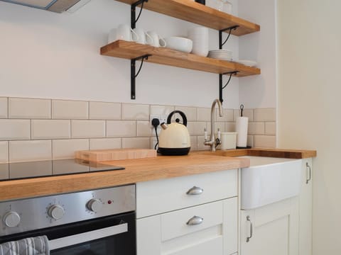 Well-appointed kitchen | Bryn Awel, Moelfre, near Benllech