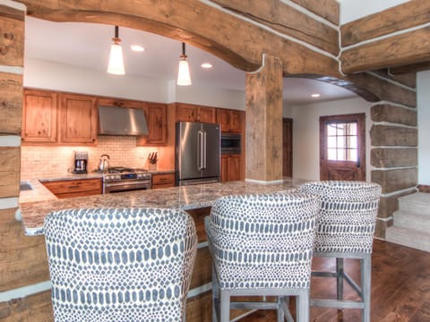 Powder Ridge Manitou 5, Kitchen, 2