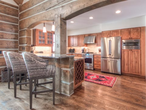 Powder Ridge Manitou 5, Kitchen, 3