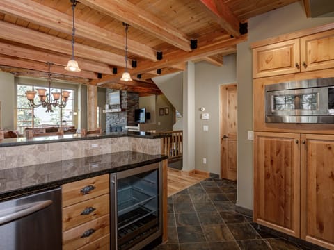 MMH 4 Mountain Home, Kitchen, 2