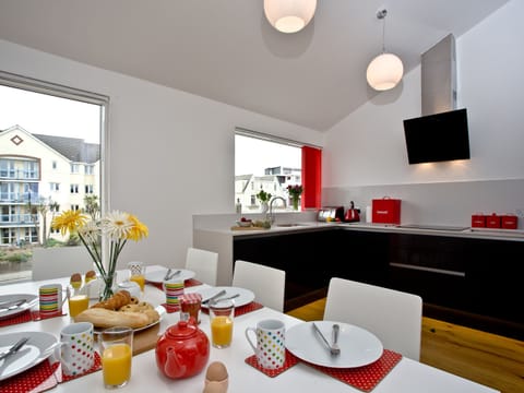 Kitchen/diner | Above Towan @ 8 Quay Court, Newquay