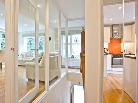 Landing | Oldway Apartment, Paignton