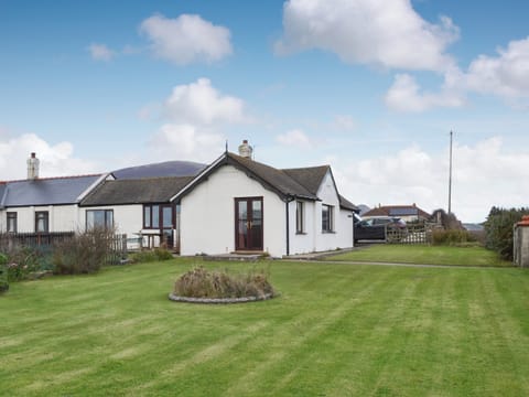 Large enclosed garden area | Shore Meadow, Silecroft, near Millom
