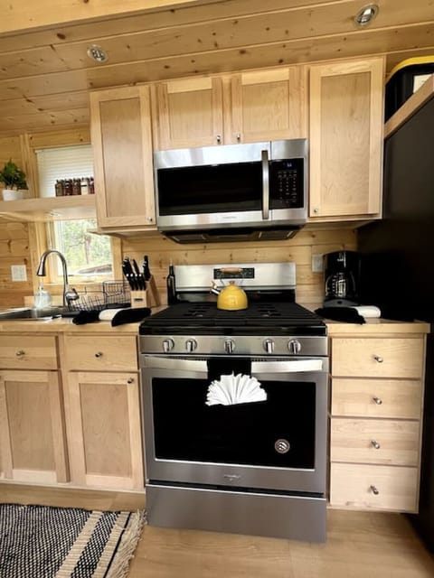 Ptarmigan Tiny Home (#10) | Private kitchen | Microwave, coffee/tea maker, paper towels