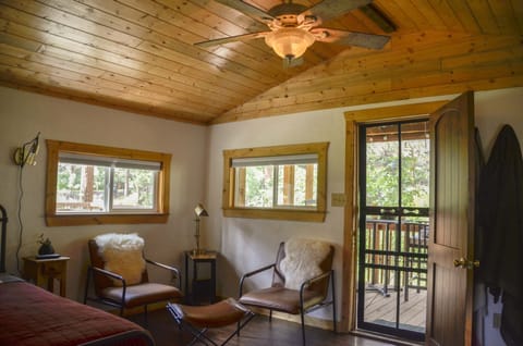 Beaver Lodge Cabin (#14) | Individually decorated, individually furnished, iron/ironing board