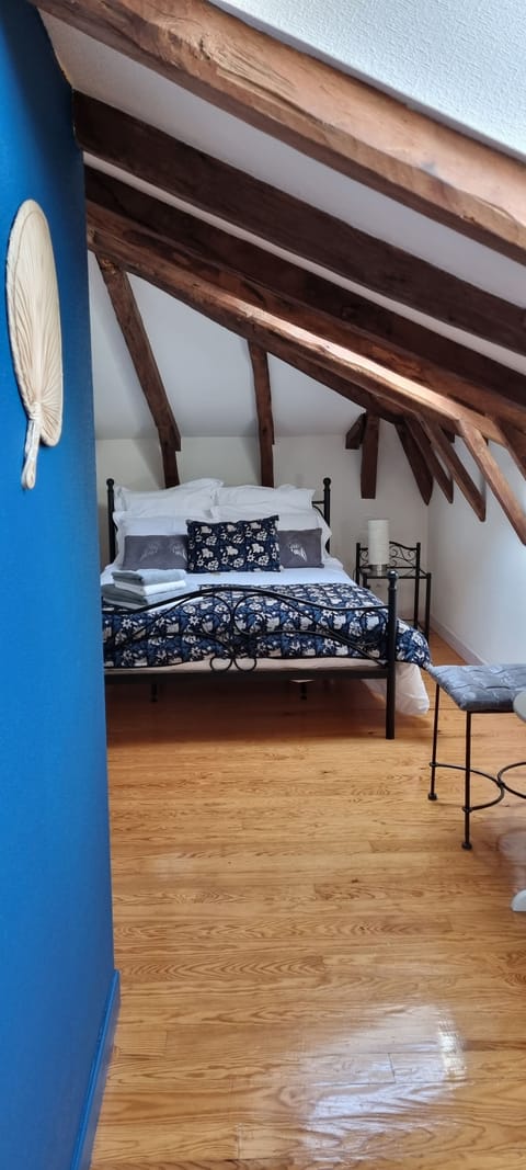 Classic Double Room, 1 Double Bed | Premium bedding, individually decorated, individually furnished, desk