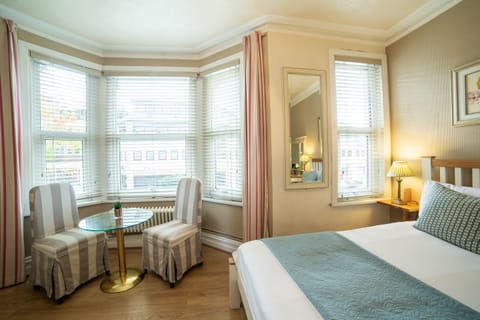 Deluxe Triple Room, Multiple Beds | Desk, rollaway beds, free WiFi, bed sheets