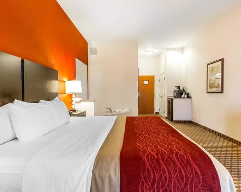 Standard Room, 2 Queen Beds, Non Smoking | Desk, iron/ironing board, rollaway beds, free WiFi