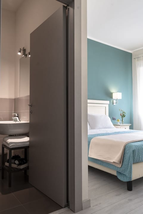 Classic Double Room, 1 King Bed, City View | Hypo-allergenic bedding, minibar, individually decorated