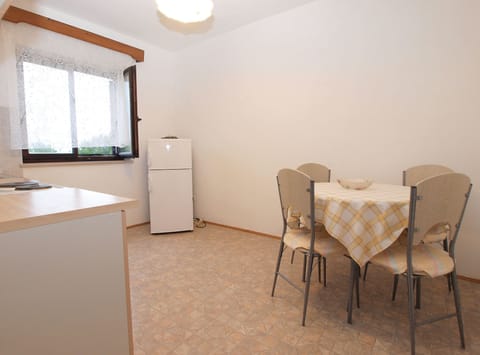 Standard Apartment, 1 Bedroom (1210/11134) | In-room dining