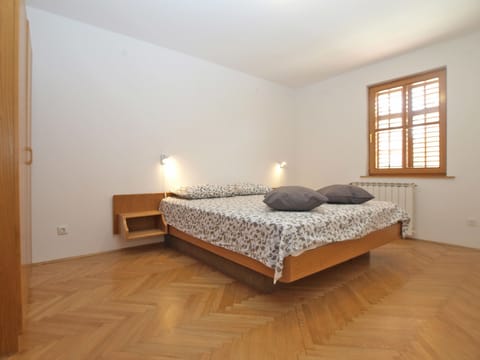 Standard Apartment, 3 Bedrooms (1624/16704) | Free WiFi, bed sheets