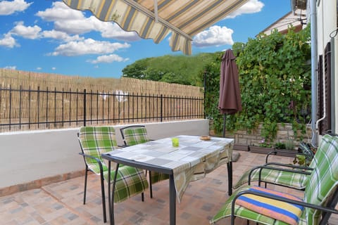 Standard House, 2 Bedrooms (0467) | Terrace/patio