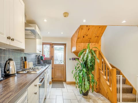 Open plan living space | The Stables - Court Farm Holiday Barns, Bream, near Lydney