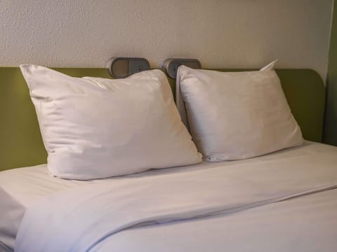 Double Room | Premium bedding, desk, soundproofing, iron/ironing board