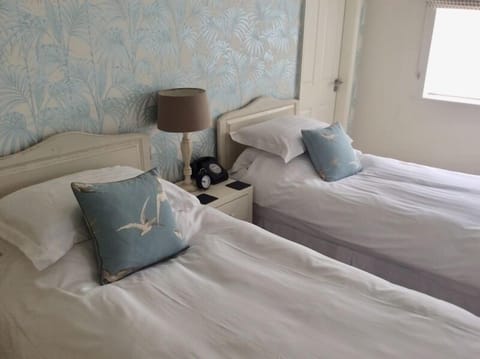 Double or Twin Room (Non Pet Friendly) | Iron/ironing board, free WiFi