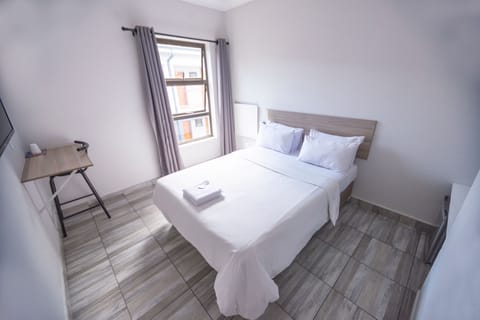 Deluxe Room, 1 Double Bed | Floor plan