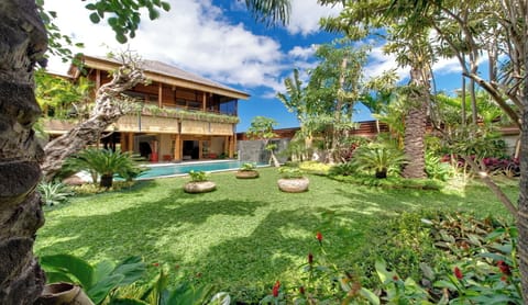 Kinaree Estate, Lux 9 Bed Villa,Seminyak
