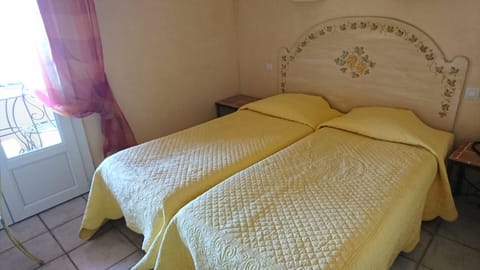 Triple Room, Balcony | Individually decorated, individually furnished, free WiFi, bed sheets