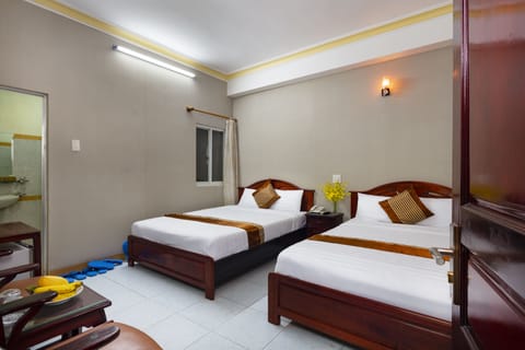 Standard Double or Twin Room, 2 Double Beds | Premium bedding, minibar, in-room safe, desk