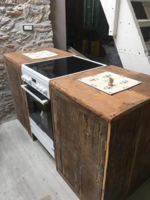 Presidential Suite, 1 Bedroom, City View | Private kitchenette | Espresso maker, coffee/tea maker, electric kettle