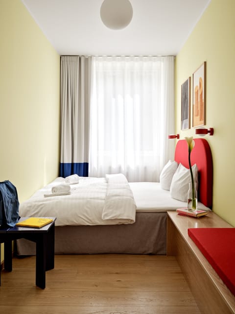 3 BR Hotel Apartment | Hypo-allergenic bedding, desk, blackout drapes, iron/ironing board