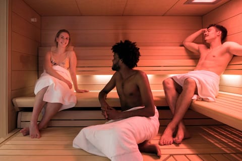 Sauna, steam room