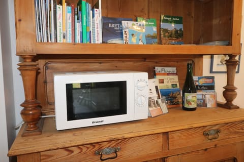 Shared fridge, microwave, highchair