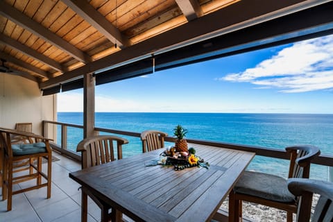 Condo, Multiple Beds, Partial Ocean View (Keauhou Kona Surf & Racquet Club #5-3) | Outdoor dining