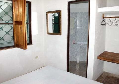 Comfort Double Room, 1 Queen Bed, Courtyard View | 1 bedroom, individually decorated, individually furnished