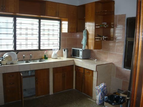 House | Private kitchen | Fridge, microwave, oven, stovetop