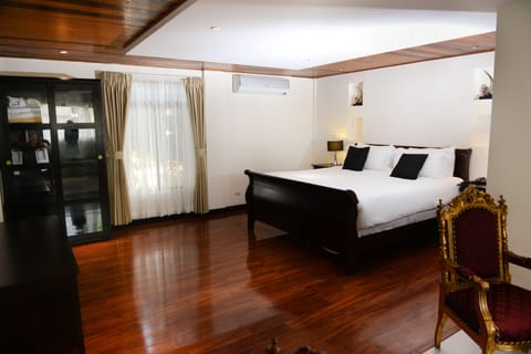 Standard Room | Premium bedding, down comforters, pillowtop beds, in-room safe